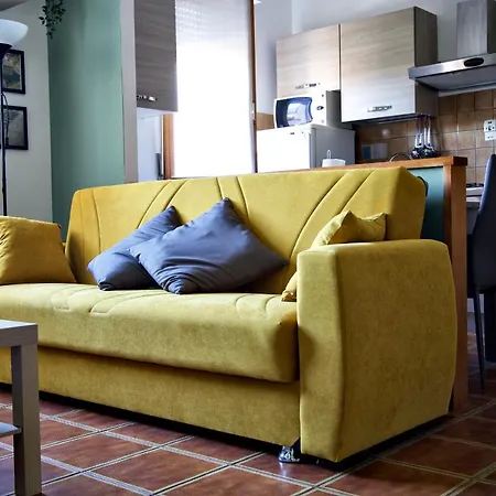 Casa Zoe Free Parking,self Check In & Free Wi Fi Parma