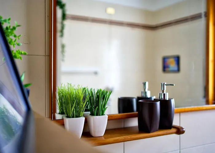 Casa Zoe Free Parking,self Check In & Free Wi Fi Apartment *