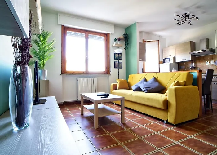 Casa Zoe Free Parking,self Check In & Free Wi Fi Apartment Parma